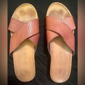 Lolasabbia Wedge Sandal for Eric Michael platform shoes